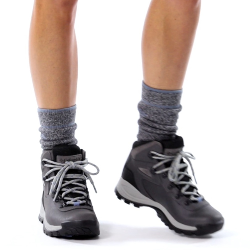 Columbia grey Newton Ridge hiking boots